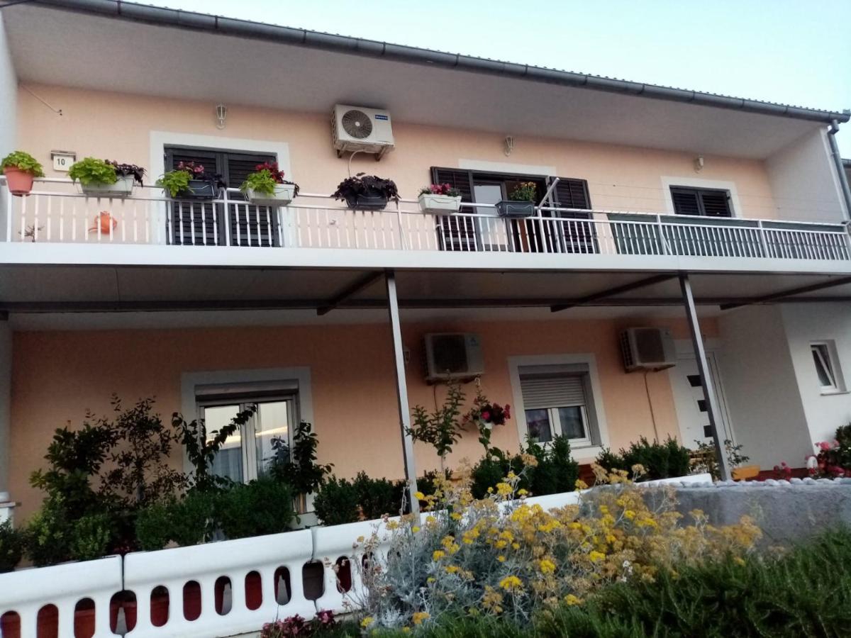 Apartment Lana Zengg Kültér fotó